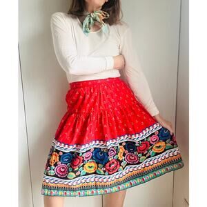 Vintage Ethnic Floral Print Skirt Size Small Red KNee Length Fun Festival